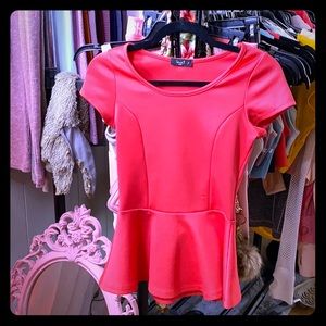 Classy beautiful top. Perfect for brunch.